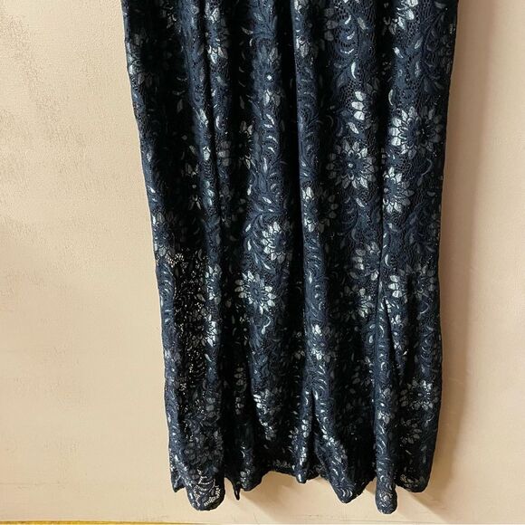 Enfocus Studio Navy Lacey Floral Metallic Cold-Shoulder Maxi Dress Size 4 GUC - Picture 8 of 11